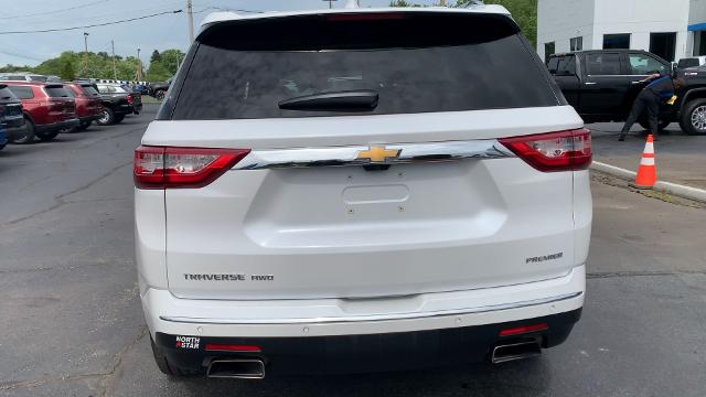 2019 Chevrolet Traverse Vehicle Photo in MOON TOWNSHIP, PA 15108-2571
