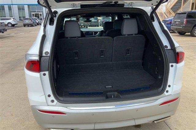2024 Buick Enclave Vehicle Photo in TOPEKA, KS 66609-0000