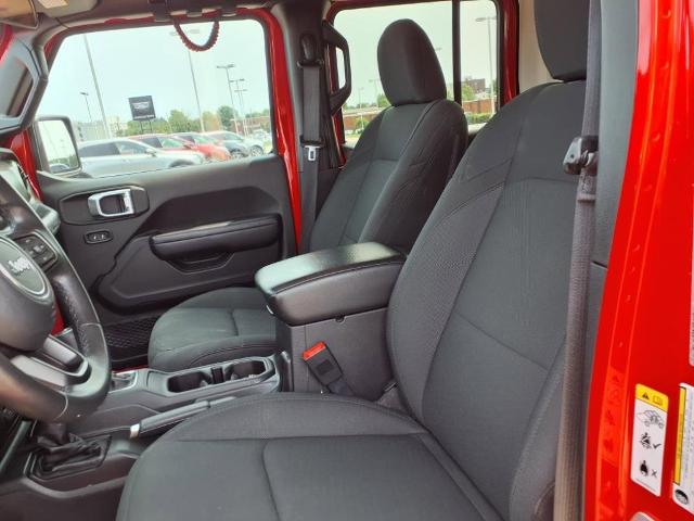 2018 Jeep Wrangler Unlimited Vehicle Photo in HENDERSON, NC 27536-2966