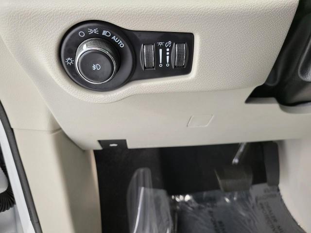 2023 Chrysler Pacifica Vehicle Photo in NEENAH, WI 54956-2243