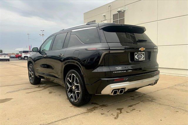 2024 Chevrolet Traverse Vehicle Photo in TOPEKA, KS 66609-0000