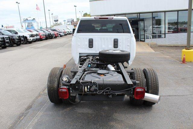 2024 GMC Sierra 3500 HD Chassis Cab Vehicle Photo in SAINT CLAIRSVILLE, OH 43950-8512