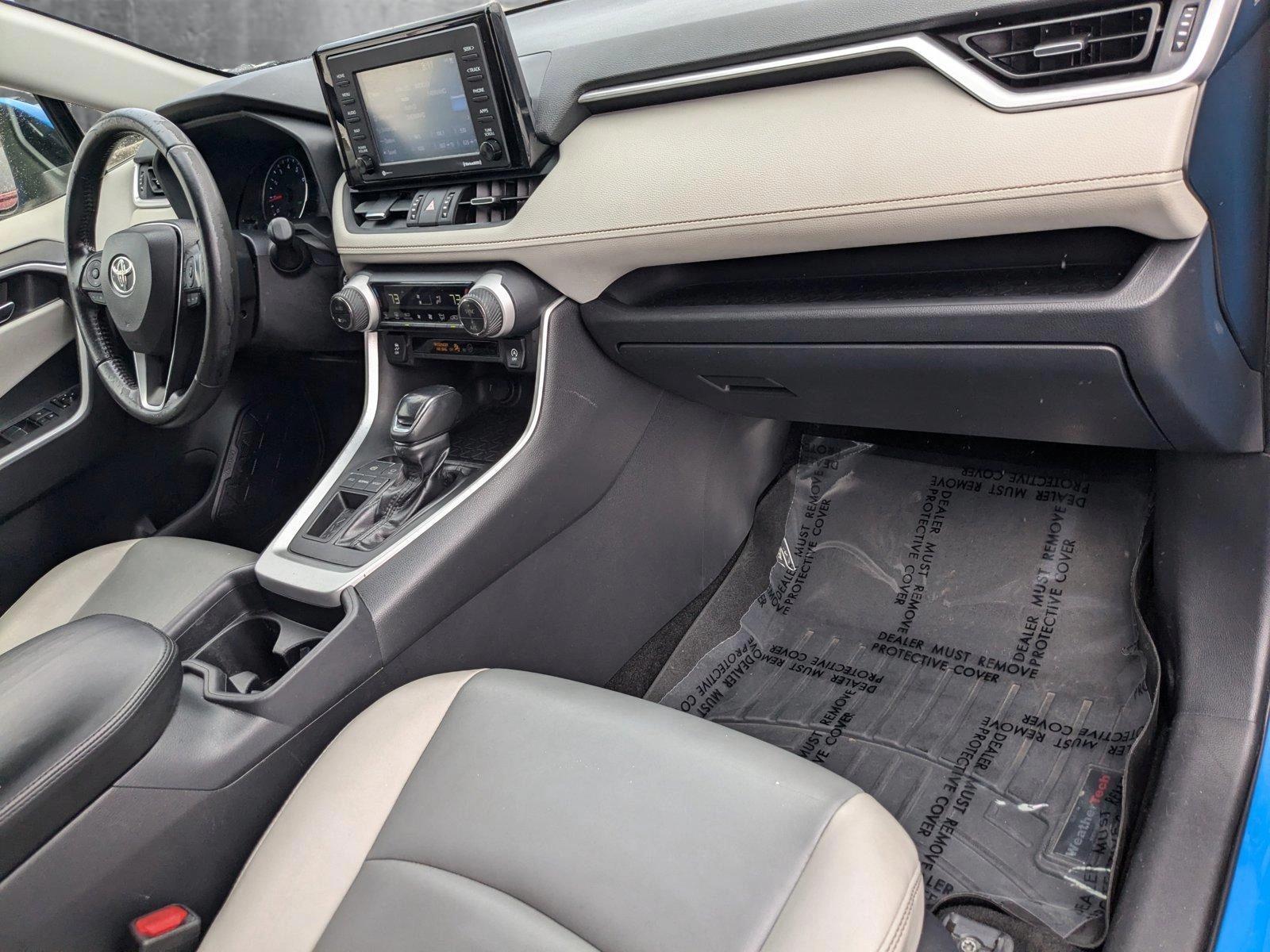 2020 Toyota RAV4 Vehicle Photo in Winter Park, FL 32792