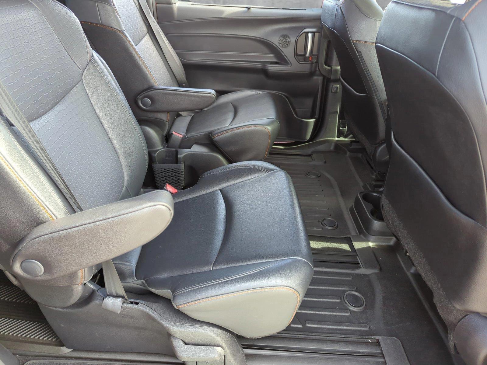 2021 Toyota Sienna Vehicle Photo in Ft. Myers, FL 33907