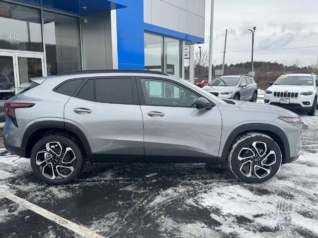2025 Chevrolet Trax Vehicle Photo in GARDNER, MA 01440-3110