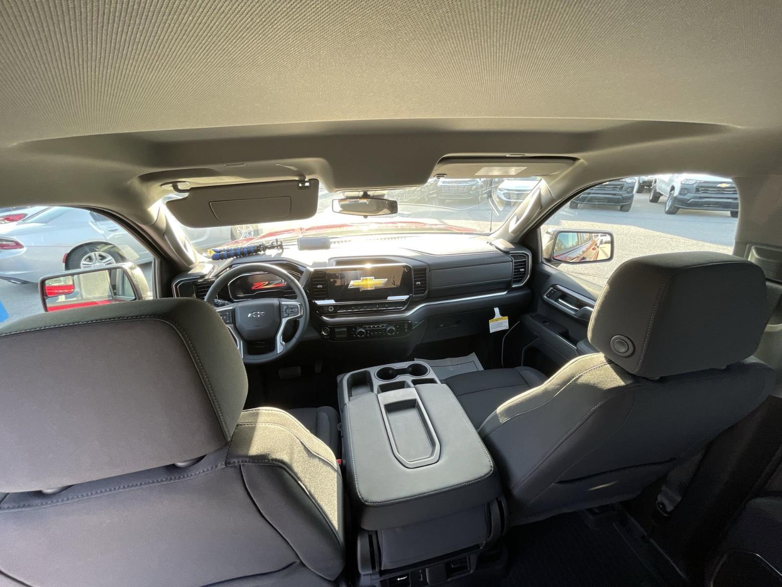 2025 Chevrolet Silverado 1500 Vehicle Photo in BENTONVILLE, AR 72712-4322