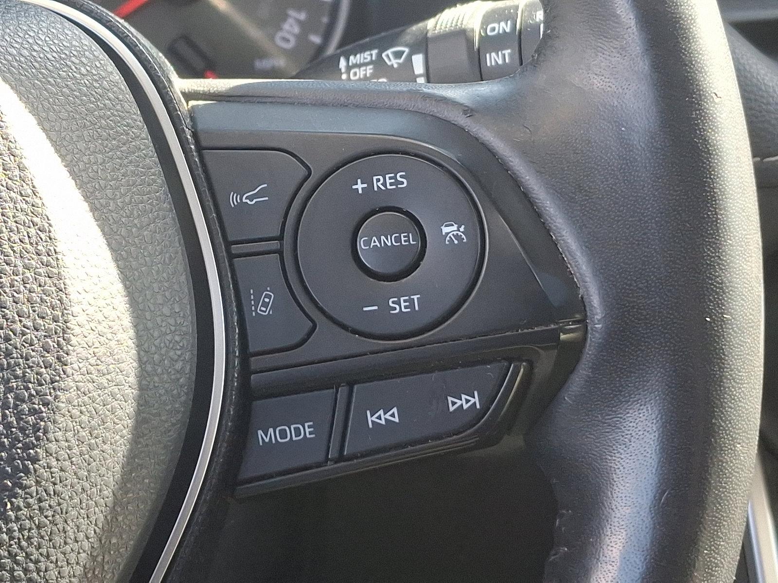 2019 Toyota RAV4 Vehicle Photo in Trevose, PA 19053