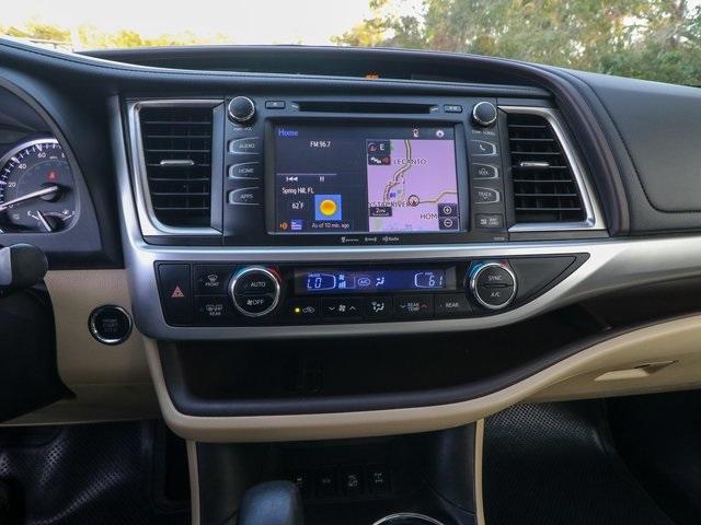 2016 Toyota Highlander Vehicle Photo in HOMOSASSA, FL 34448-1461
