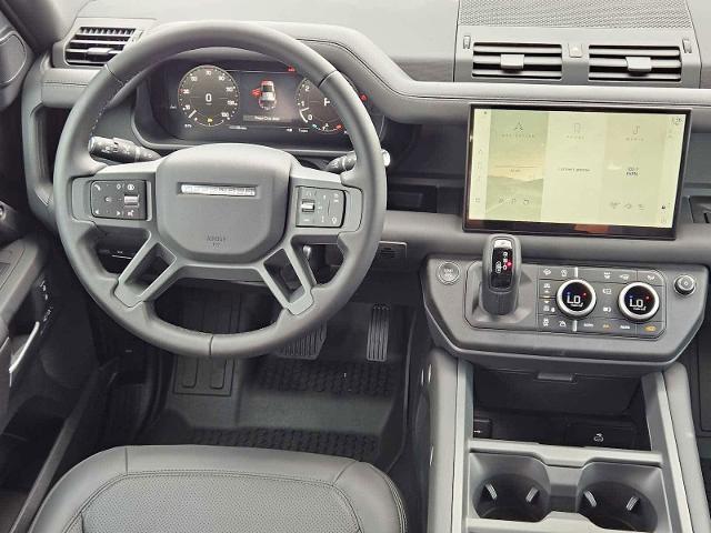 2025 Defender Vehicle Photo in AUSTIN, TX 78717
