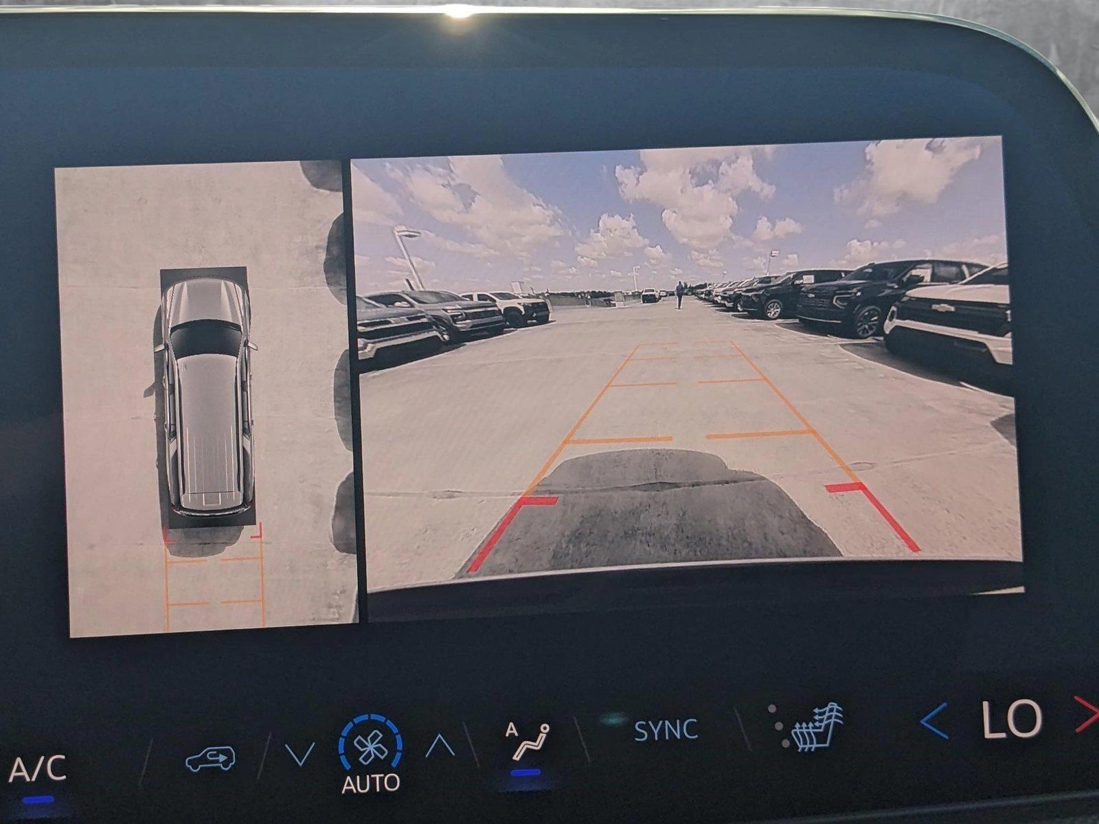 2025 Chevrolet Suburban Vehicle Photo in MIAMI, FL 33172-3015