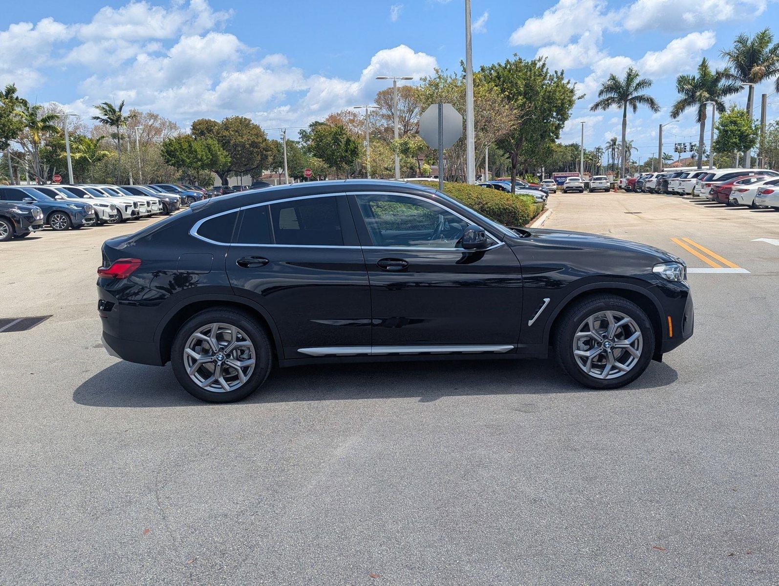 2022 BMW X4 xDrive30i Vehicle Photo in Delray Beach, FL 33444