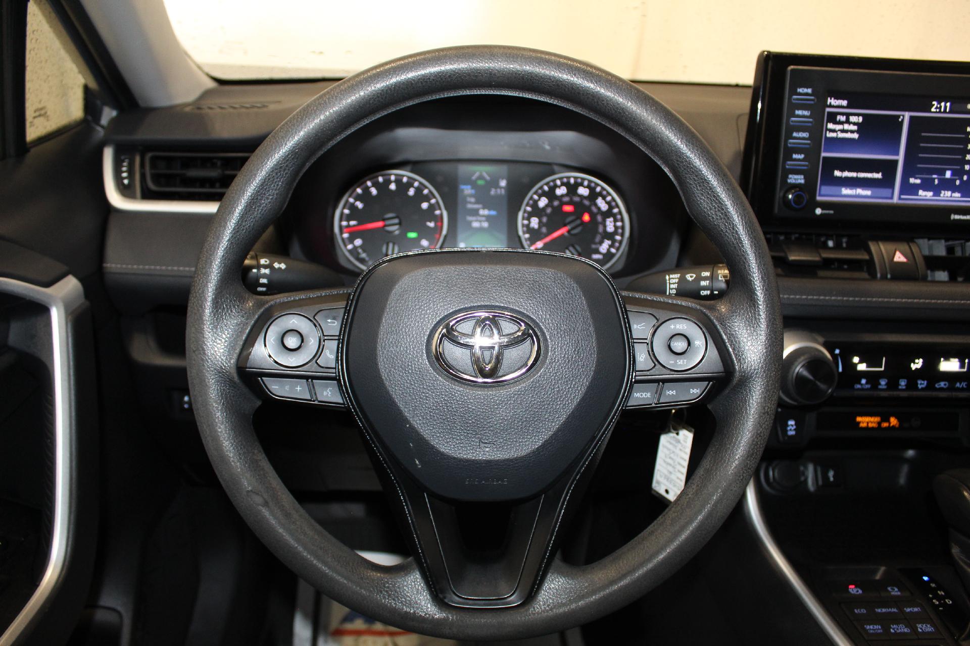2021 Toyota RAV4 Vehicle Photo in NORTHAMPTON, MA 01060-1120