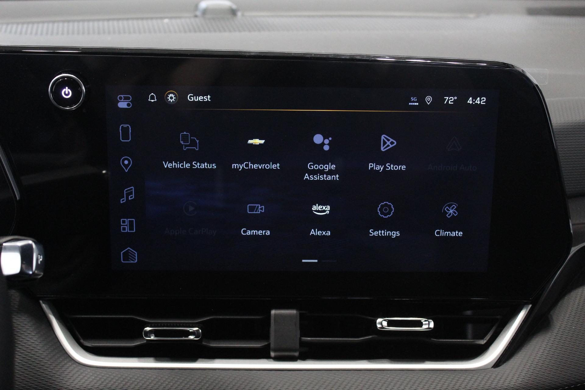 2025 Chevrolet Equinox Vehicle Photo in NORTHAMPTON, MA 01060-1120