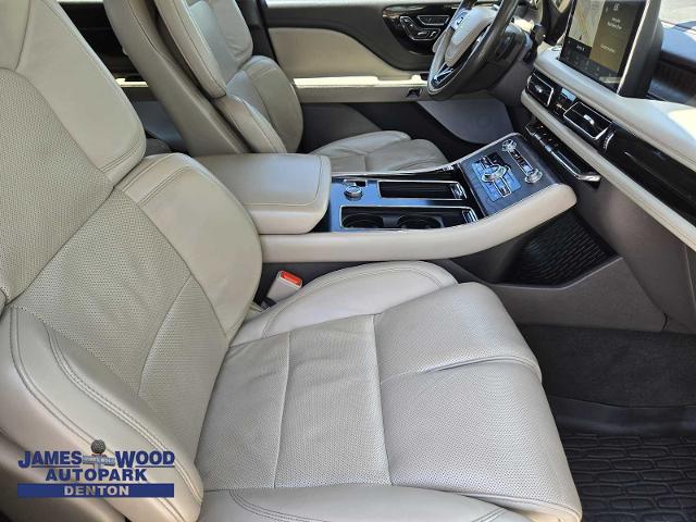 2020 Lincoln Aviator Vehicle Photo in DENTON, TX 76210-9321