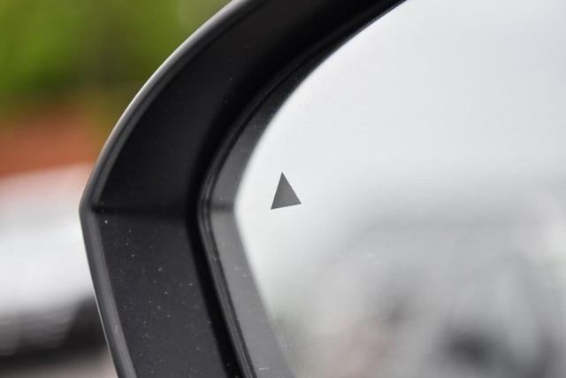 2025 Nissan Rogue Vehicle Photo in Ballwin, MO 63011