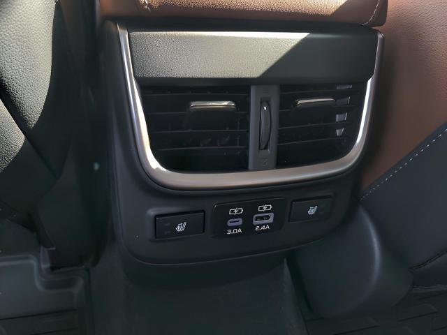 2025 Subaru Outback Vehicle Photo in Green Bay, WI 54304