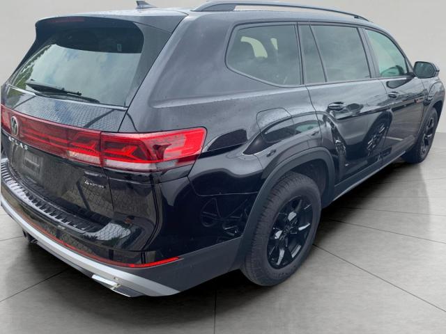 2024 Volkswagen Atlas Vehicle Photo in APPLETON, WI 54914-4656