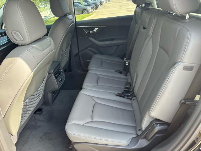 2025 Audi Q7 Vehicle Photo in HOUSTON, TX 77090
