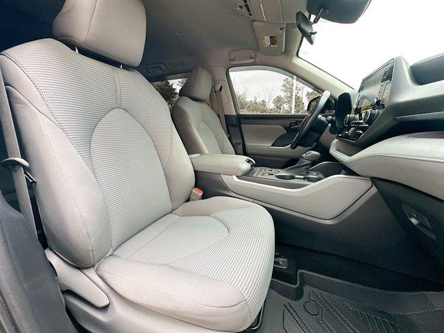 2021 Toyota Highlander Vehicle Photo in Flemington, NJ 08822