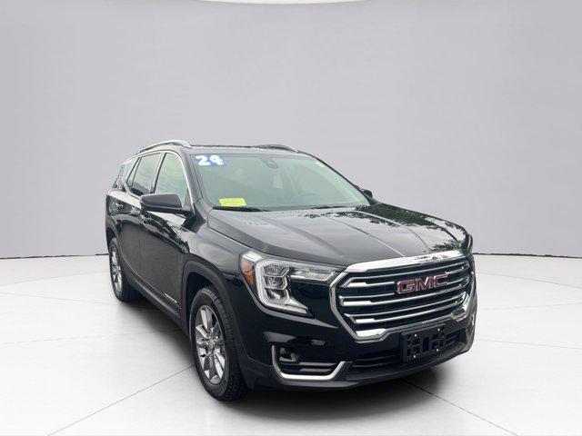 2024 GMC Terrain Vehicle Photo in LEOMINSTER, MA 01453-2952