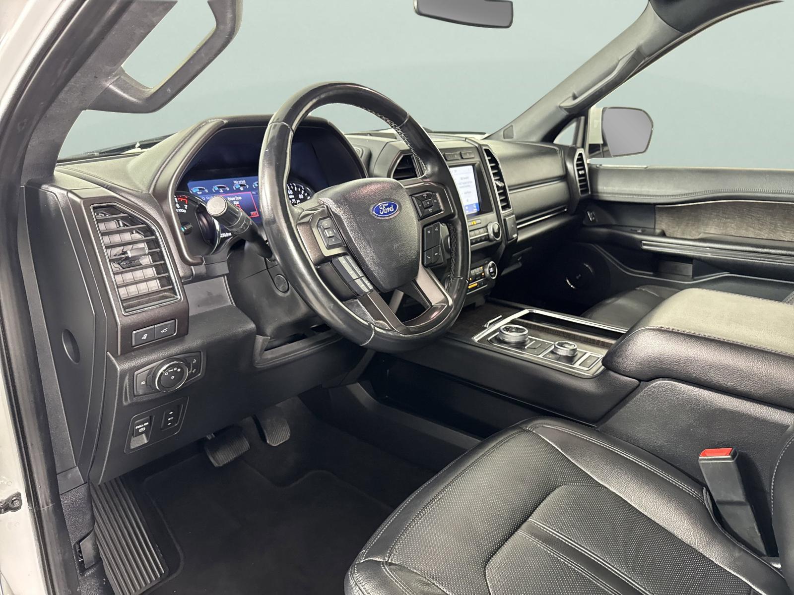 2021 Ford Expedition Max Vehicle Photo in GEORGETOWN, TX 78626-7508