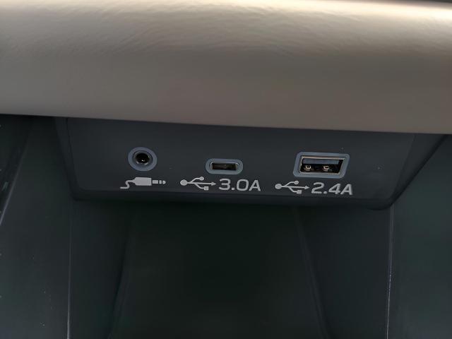 2025 Subaru Outback Vehicle Photo in Green Bay, WI 54304