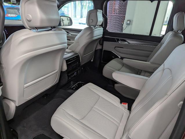2025 Jeep Wagoneer Vehicle Photo in Oshkosh, WI 54901