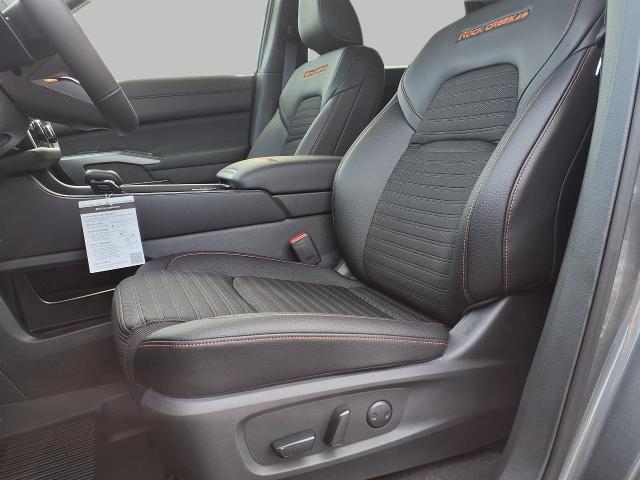2025 Nissan Pathfinder Vehicle Photo in Oshkosh, WI 54904