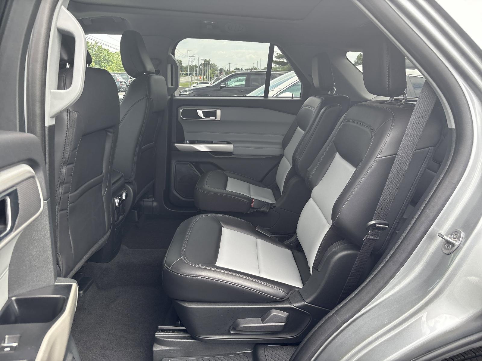2023 Ford Explorer Vehicle Photo in Mechanicsburg, PA 17050-1707
