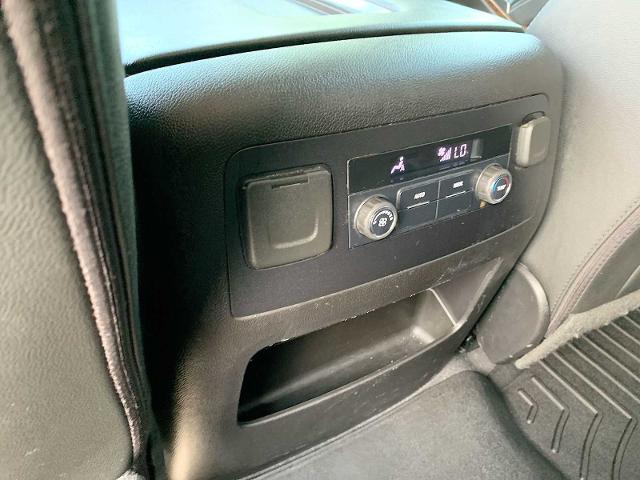 2019 Chevrolet Tahoe Vehicle Photo in MOON TOWNSHIP, PA 15108-2571