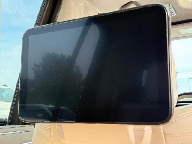 2023 Cadillac Escalade ESV Vehicle Photo in COLUMBIA, MO 65203-3903