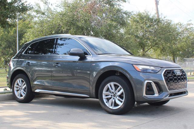 2024 Audi Q5 Vehicle Photo in HOUSTON, TX 77090