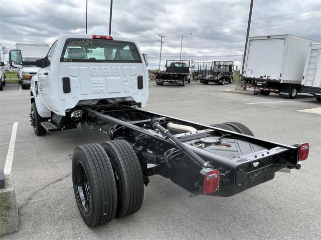 2024 Chevrolet Silverado 5500 HD Vehicle Photo in ALCOA, TN 37701-3235