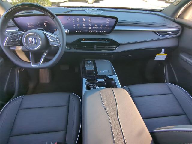 2025 Buick Enclave Vehicle Photo in GOODYEAR, AZ 85338-1310