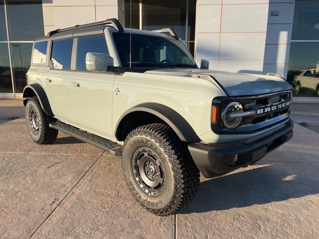 2024 Ford Bronco Vehicle Photo in Winslow, AZ 86047-2439