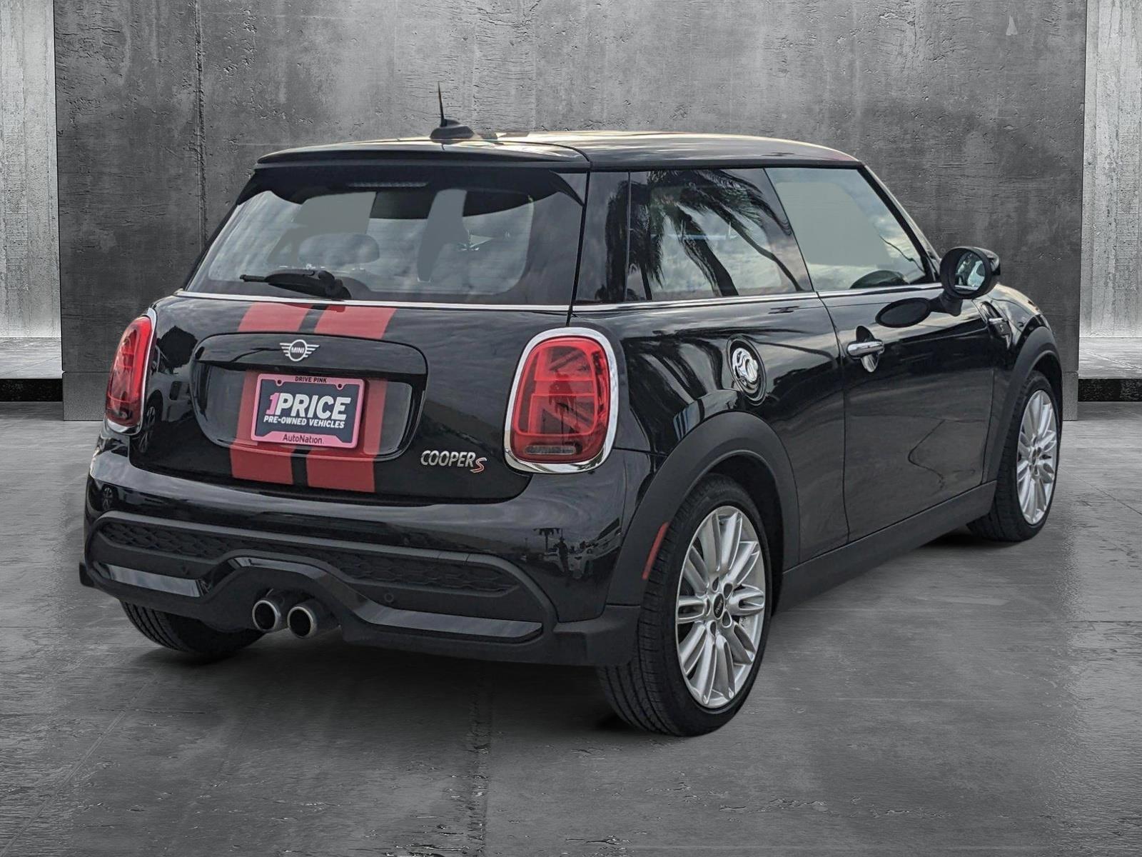 2024 MINI Cooper S Hardtop 2 Door Vehicle Photo in MIAMI, FL 33172-3015