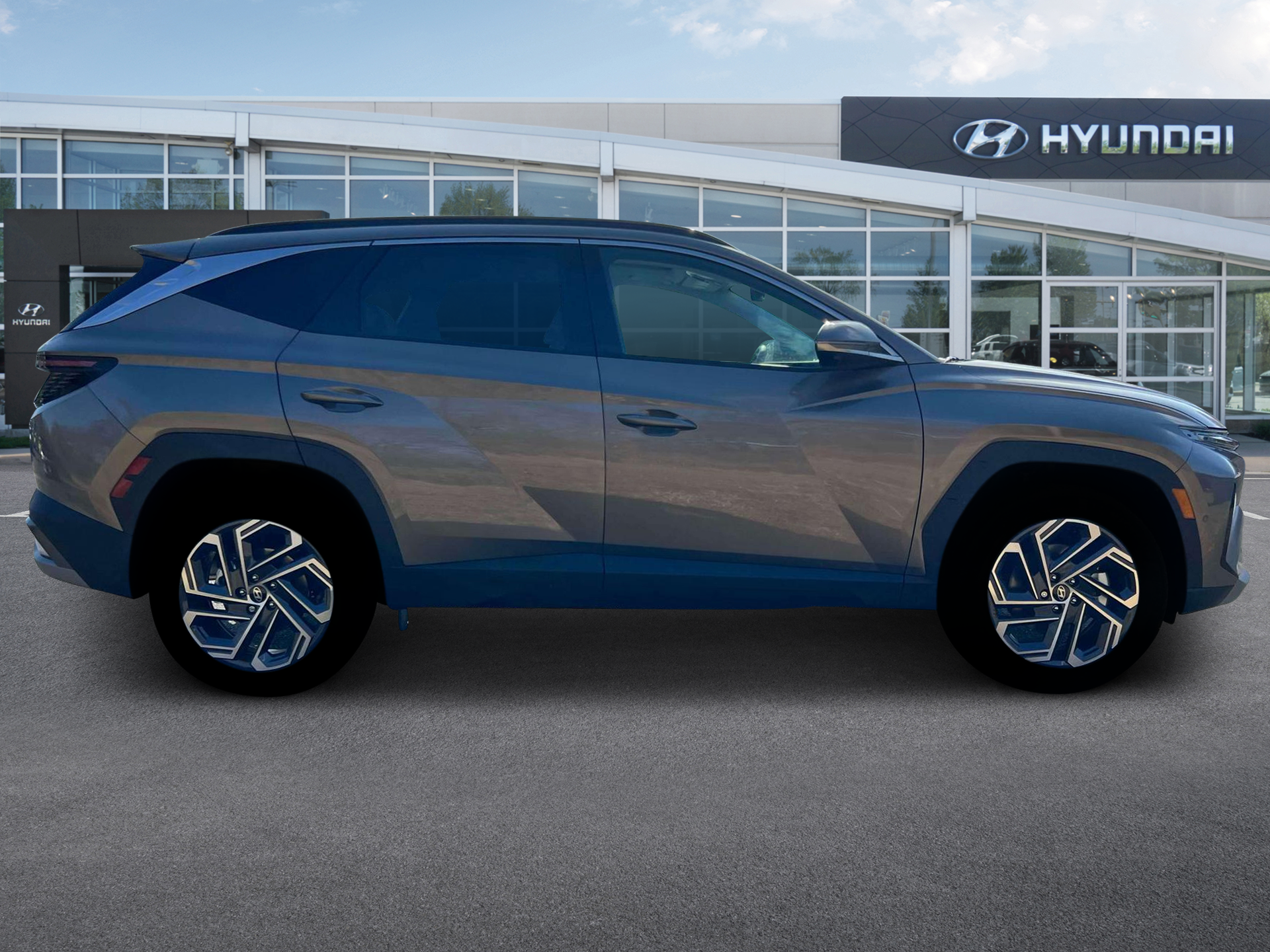 2025 Hyundai TUCSON Hybrid Vehicle Photo in Appleton, WI 54913