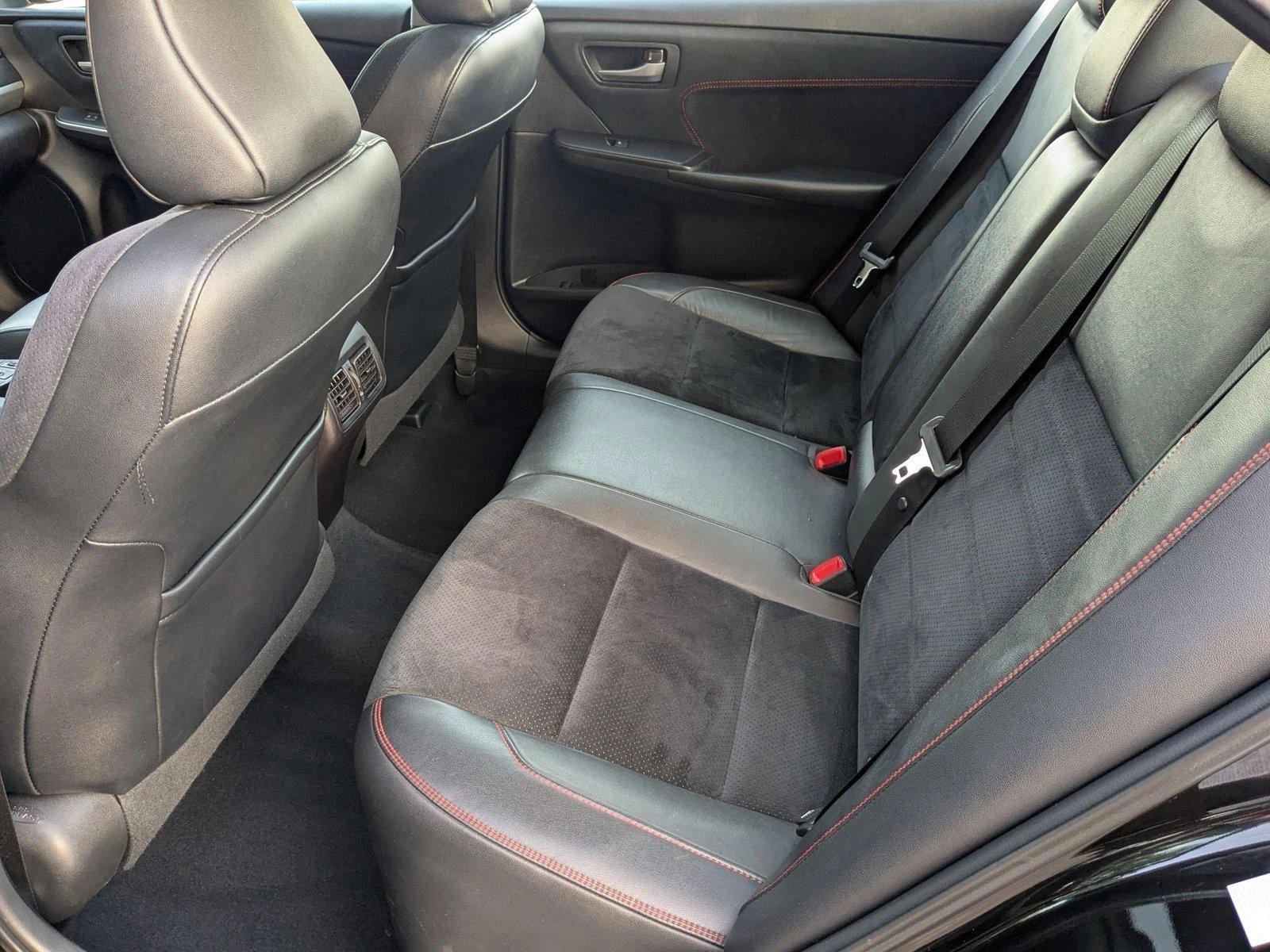 2015 Toyota Camry Vehicle Photo in PEMBROKE PINES, FL 33024-6534