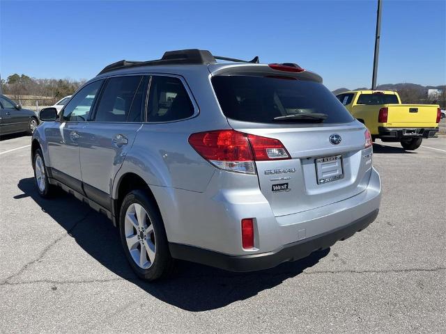 2013 Subaru Outback Vehicle Photo in ALCOA, TN 37701-3235