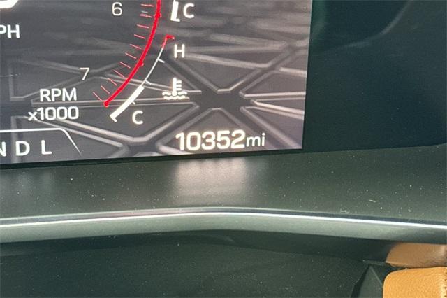 2023 GMC Canyon Vehicle Photo in ELK GROVE, CA 95757-8703
