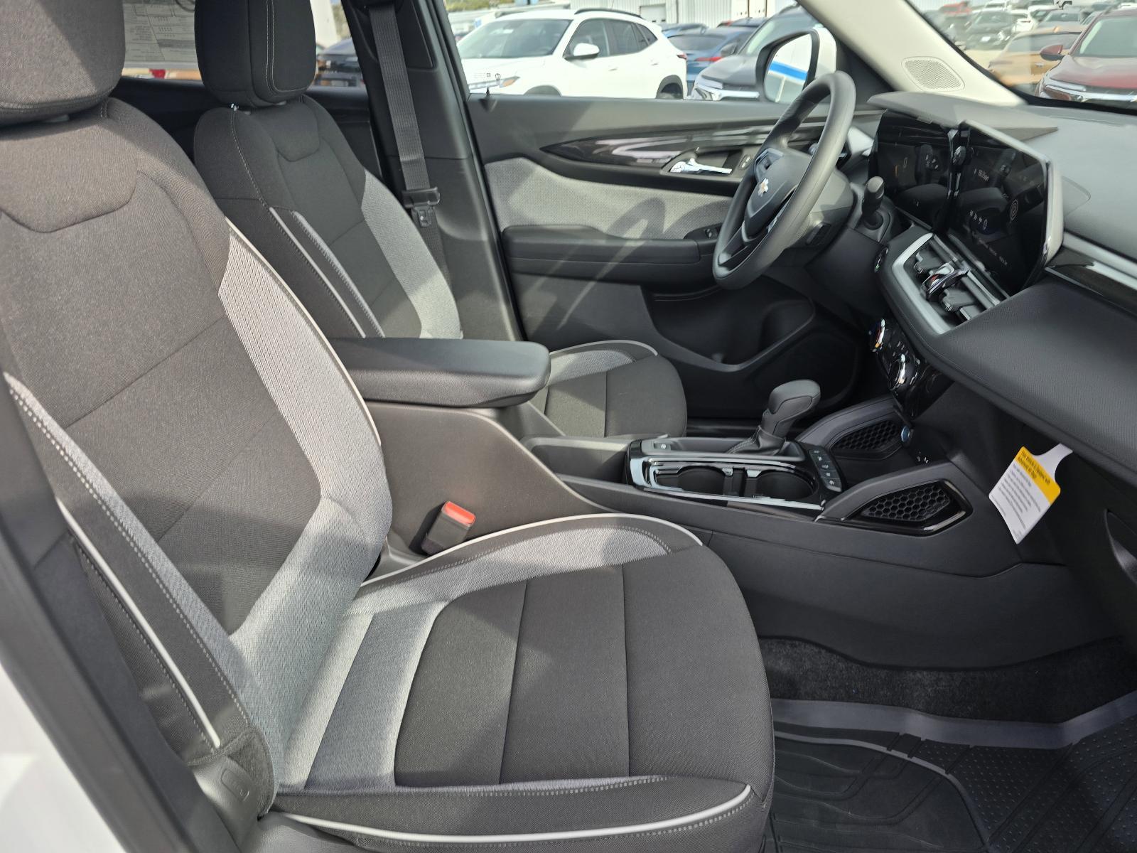 2025 Chevrolet Trailblazer Vehicle Photo in Rolla, MO 65401