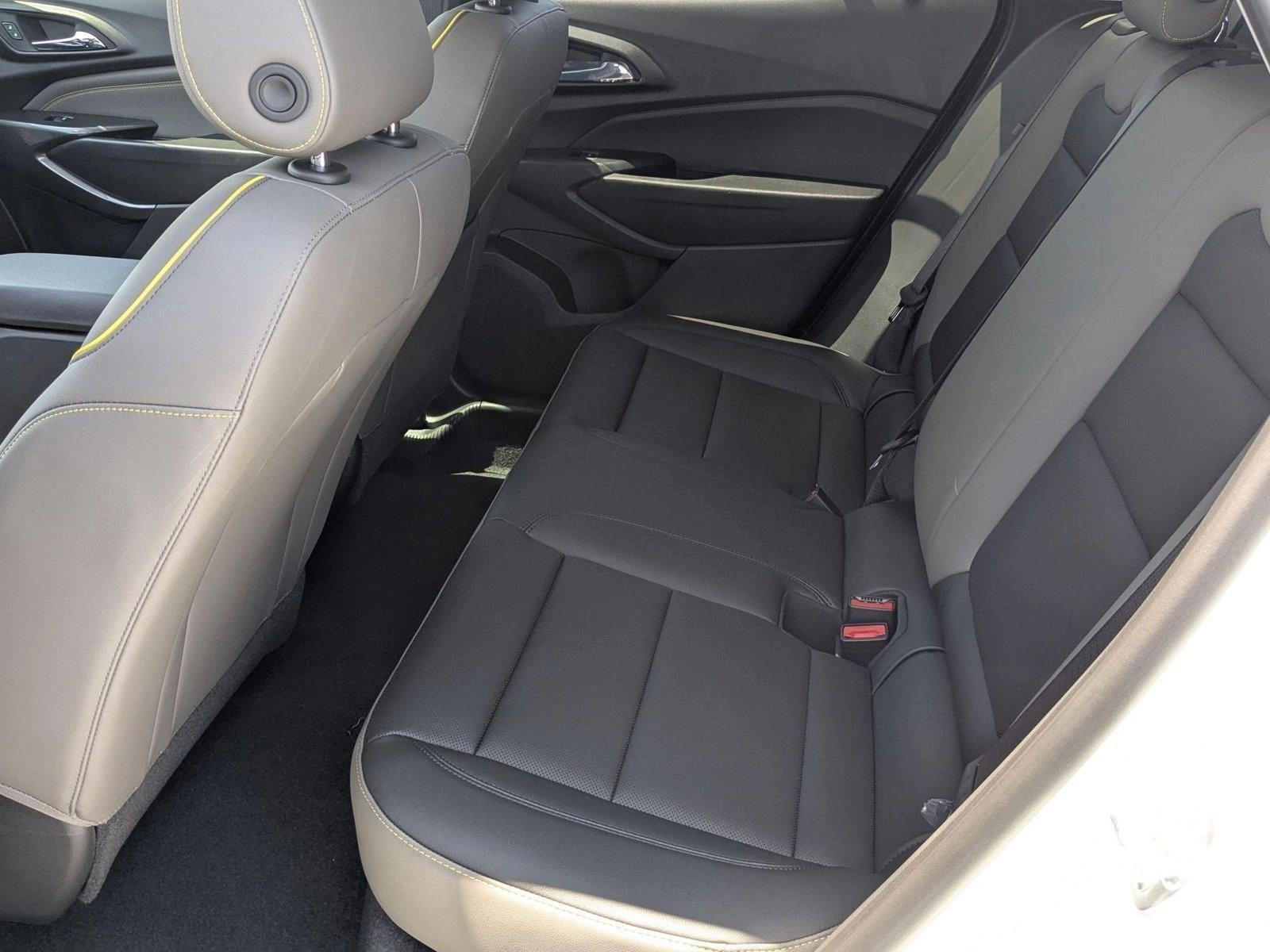 2025 Chevrolet Trax Vehicle Photo in PEMBROKE PINES, FL 33024-6534