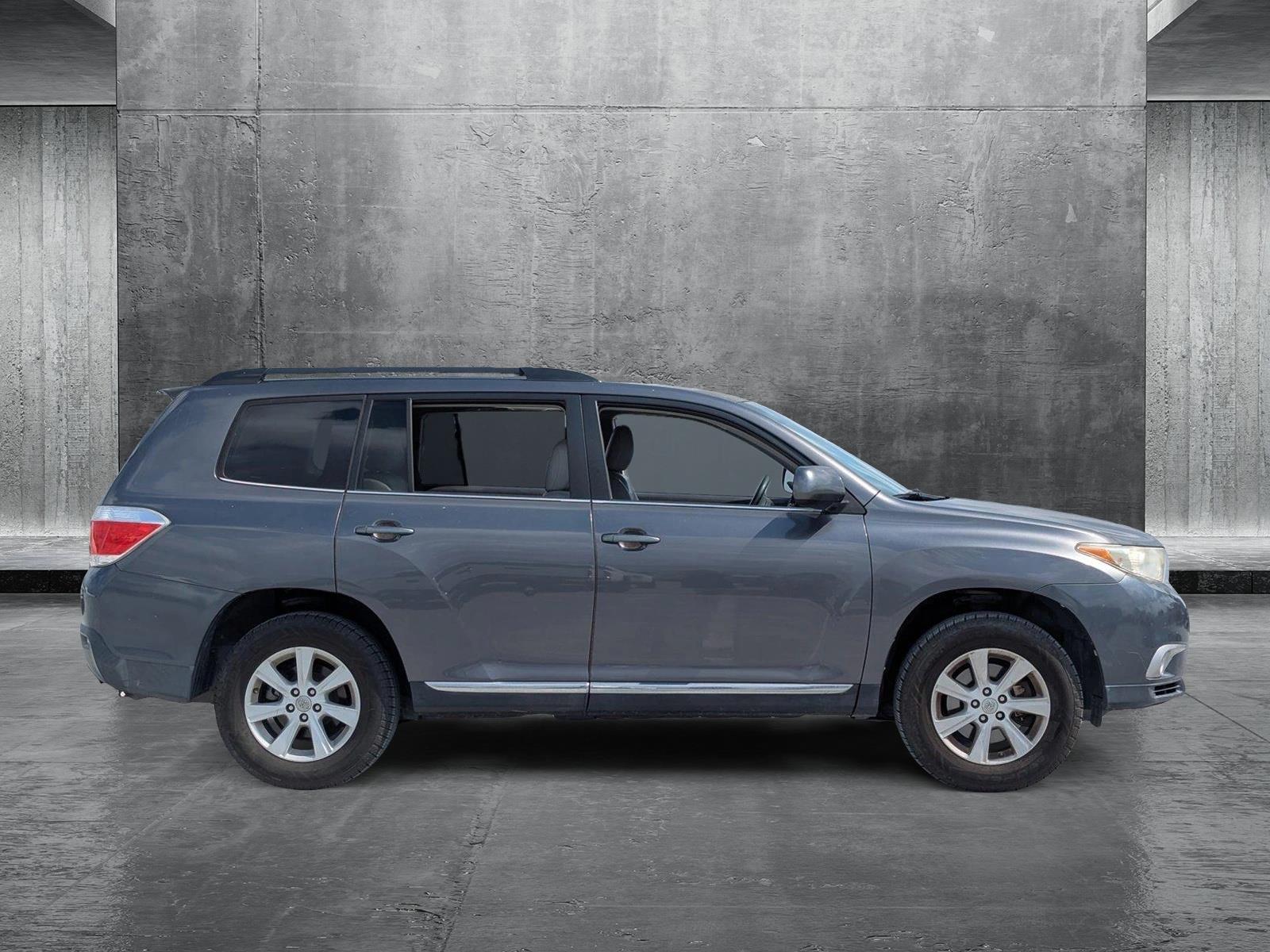 2013 Toyota Highlander Vehicle Photo in Ft. Myers, FL 33907