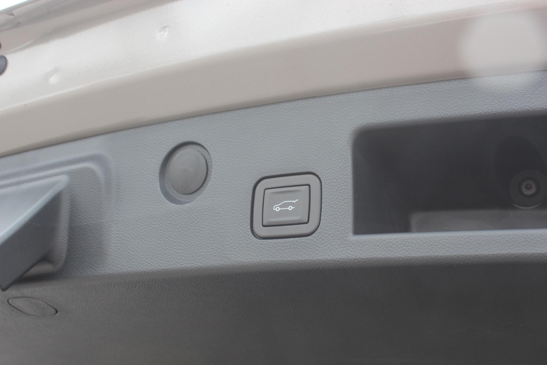 2026 GMC Terrain Vehicle Photo in AURORA, CO 80012-4011