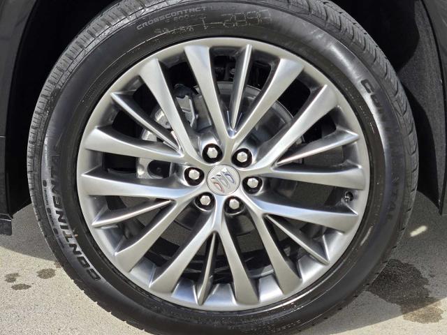 2025 Buick Enclave Vehicle Photo in DALLAS, TX 75209-3016