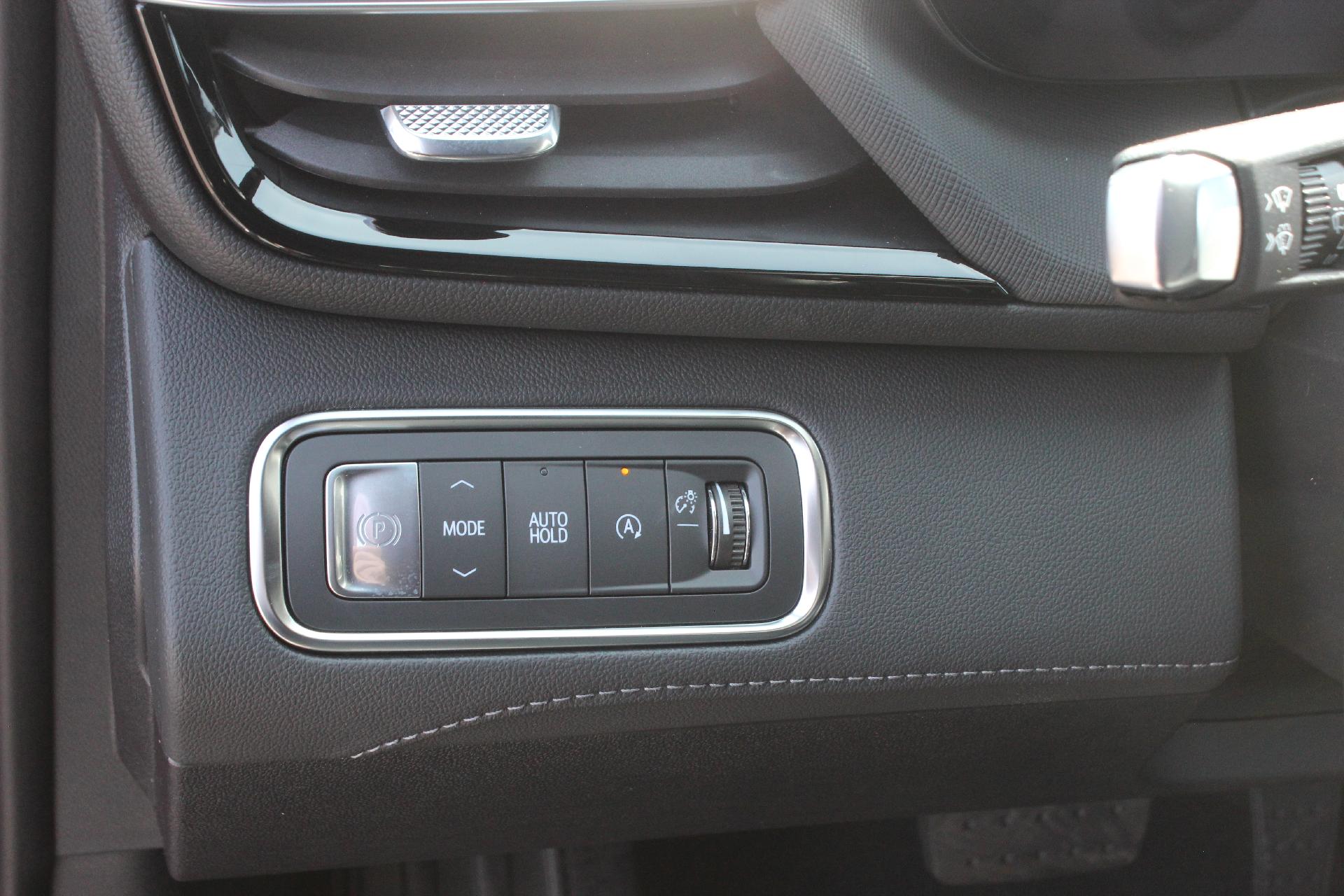 2025 Buick Enclave Vehicle Photo in AURORA, CO 80012-4011