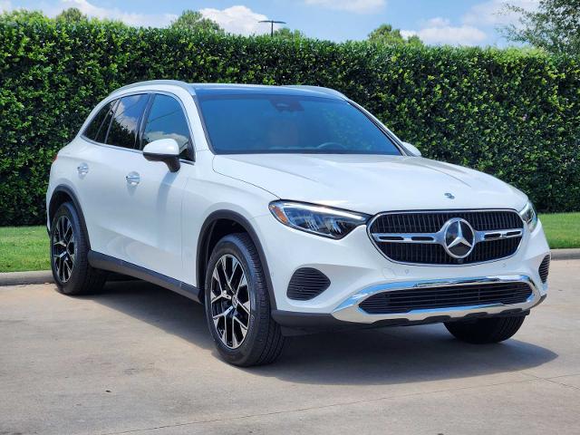 2025 Mercedes-Benz GLC Vehicle Photo in HOUSTON, TX 77079