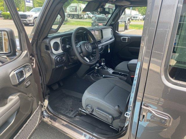 2025 Jeep Wrangler 4xe Vehicle Photo in Doylsetown, PA 18901