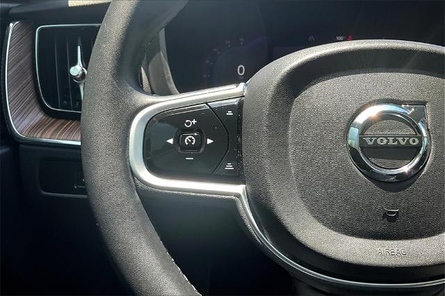 2023 Volvo XC60 Vehicle Photo in Houston, TX 77007