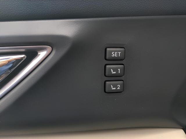2025 Subaru Ascent Vehicle Photo in Green Bay, WI 54304